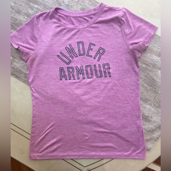 Under Armour Women’s Tshirt - Picture 7 of 16